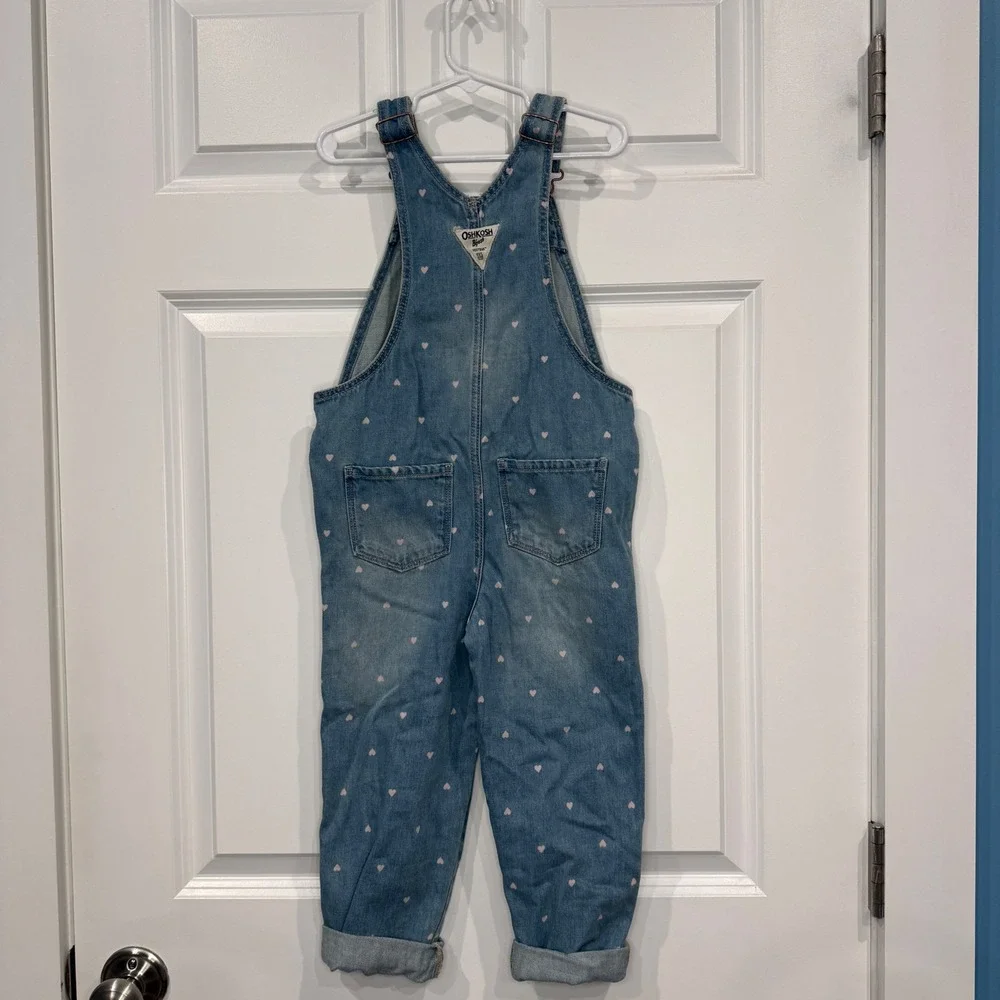 OshKosh Bgosh Girls Heart Print‎ Denim Overalls Size 5T Jumpsuit